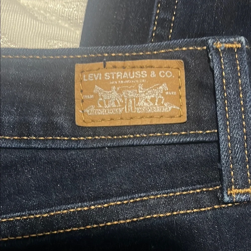 Levi’s Classic Navy Skinny Jeans - Picture 3 of 7